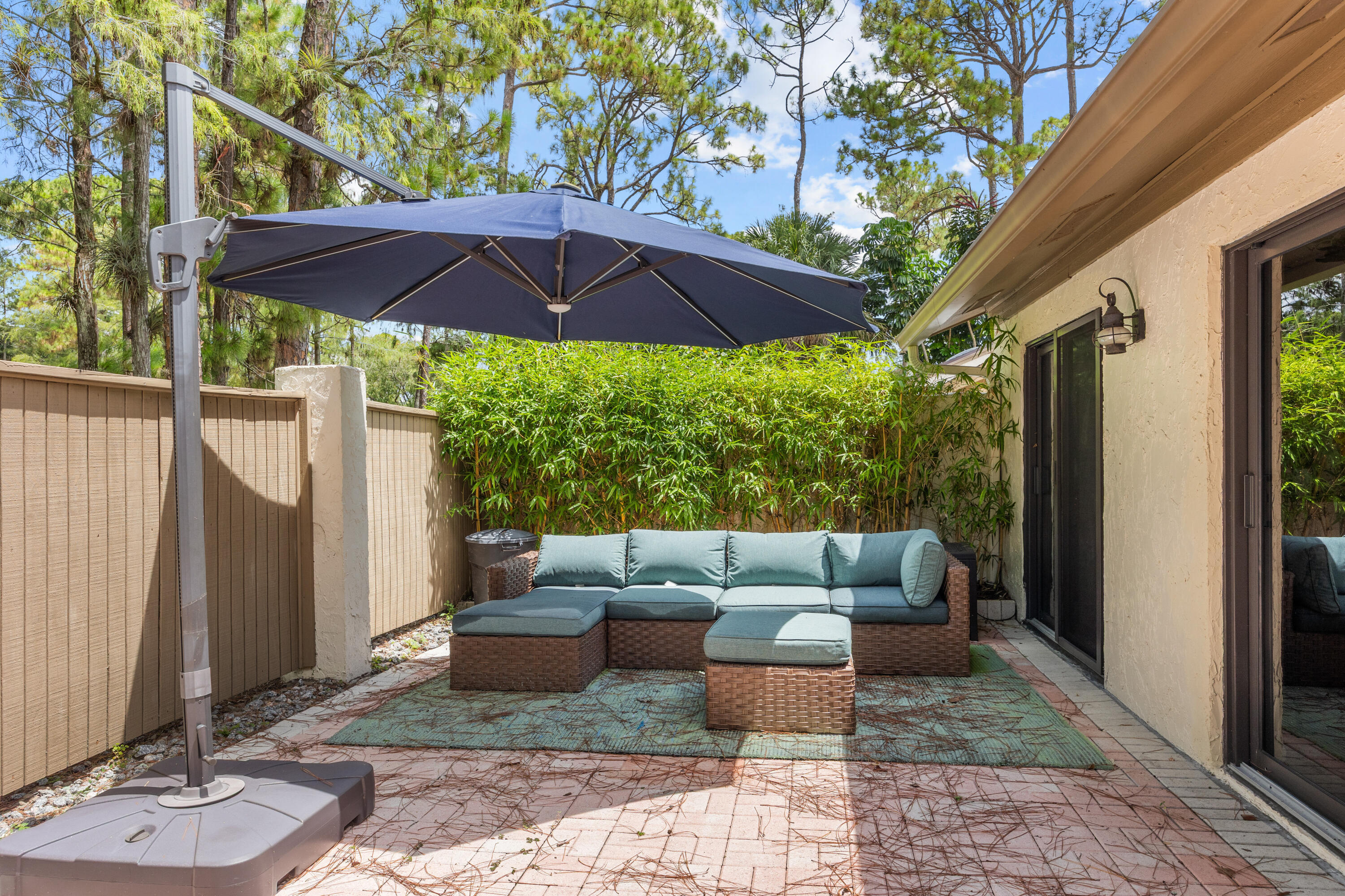 HIDDEN PINES OF WELLINGTON - Residential Lease