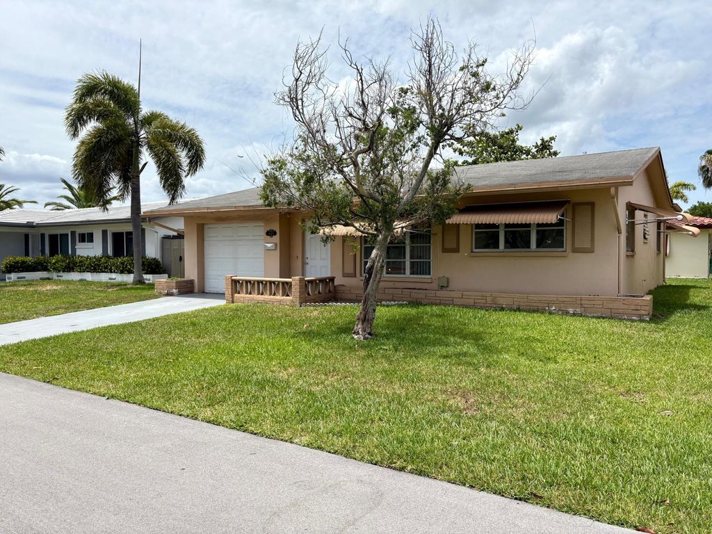 Photo of 4603 NW 49th Street, Tamarac, FL 33319 (MLS # B26031759)