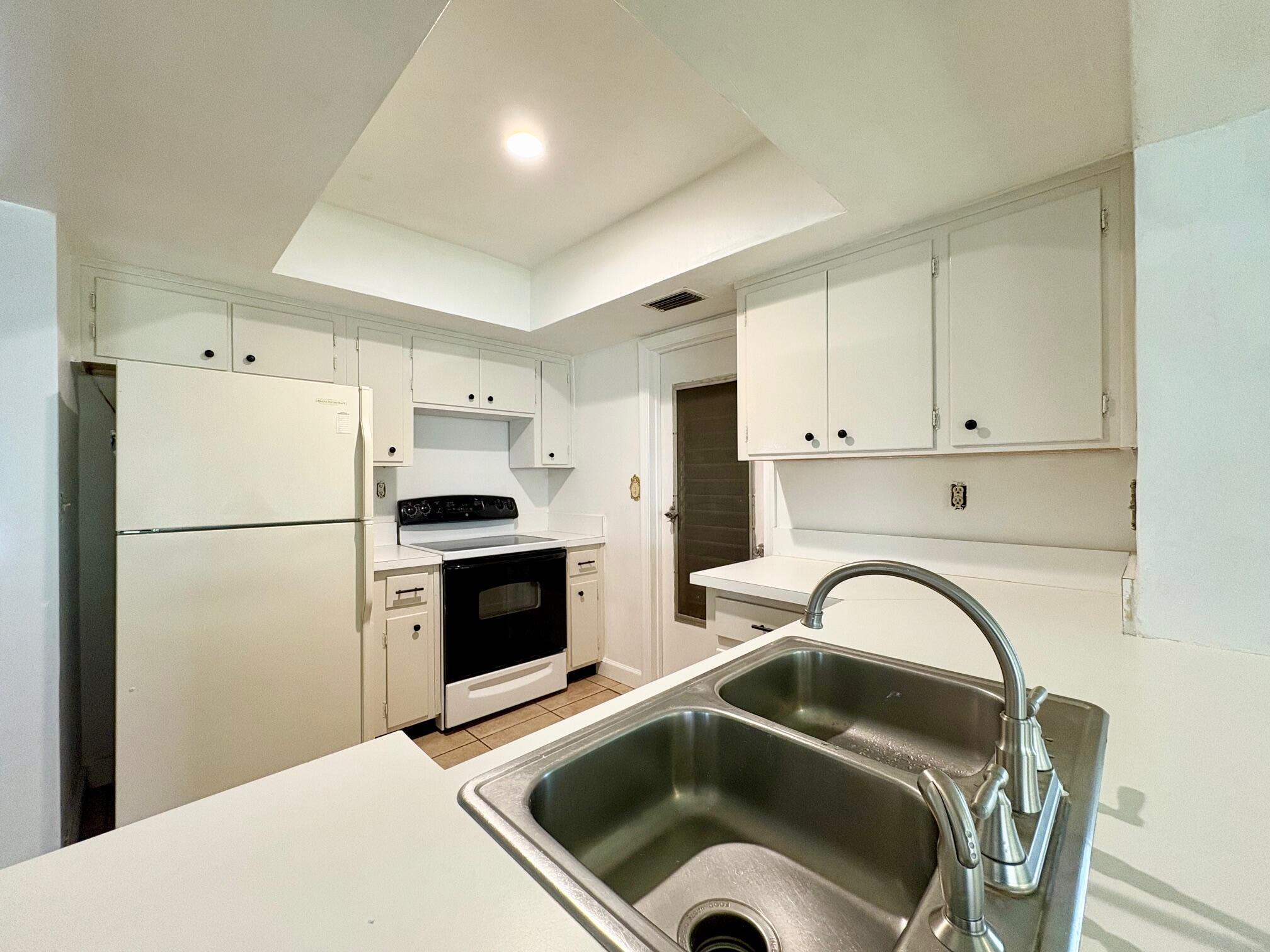 MAINLANDS OF TAMARAC LAKES - Residential