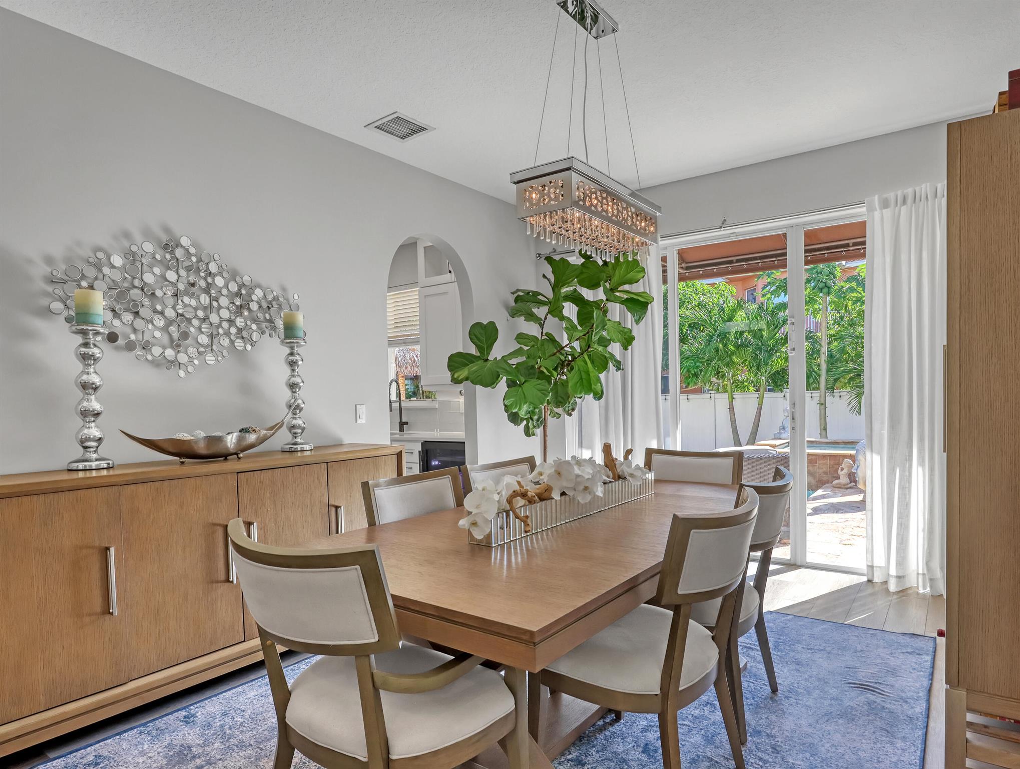 MADISON GREEN 1 PARS F AN - Residential Lease