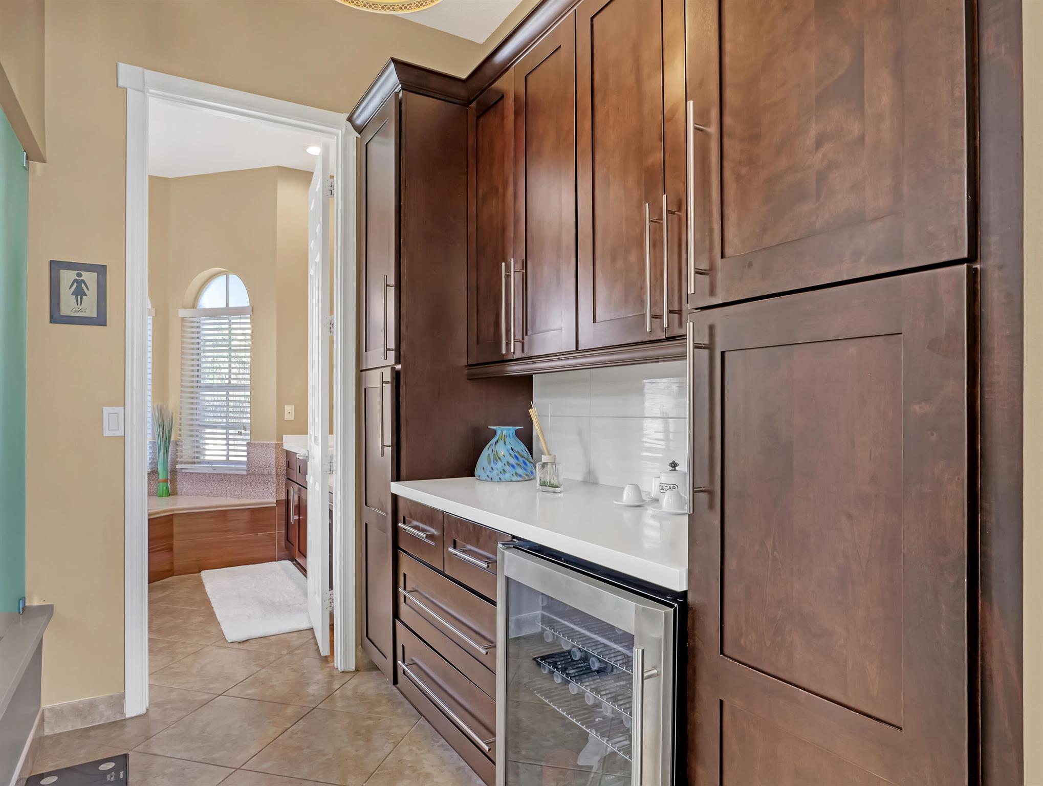 MADISON GREEN 1 PARS F AN - Residential Lease