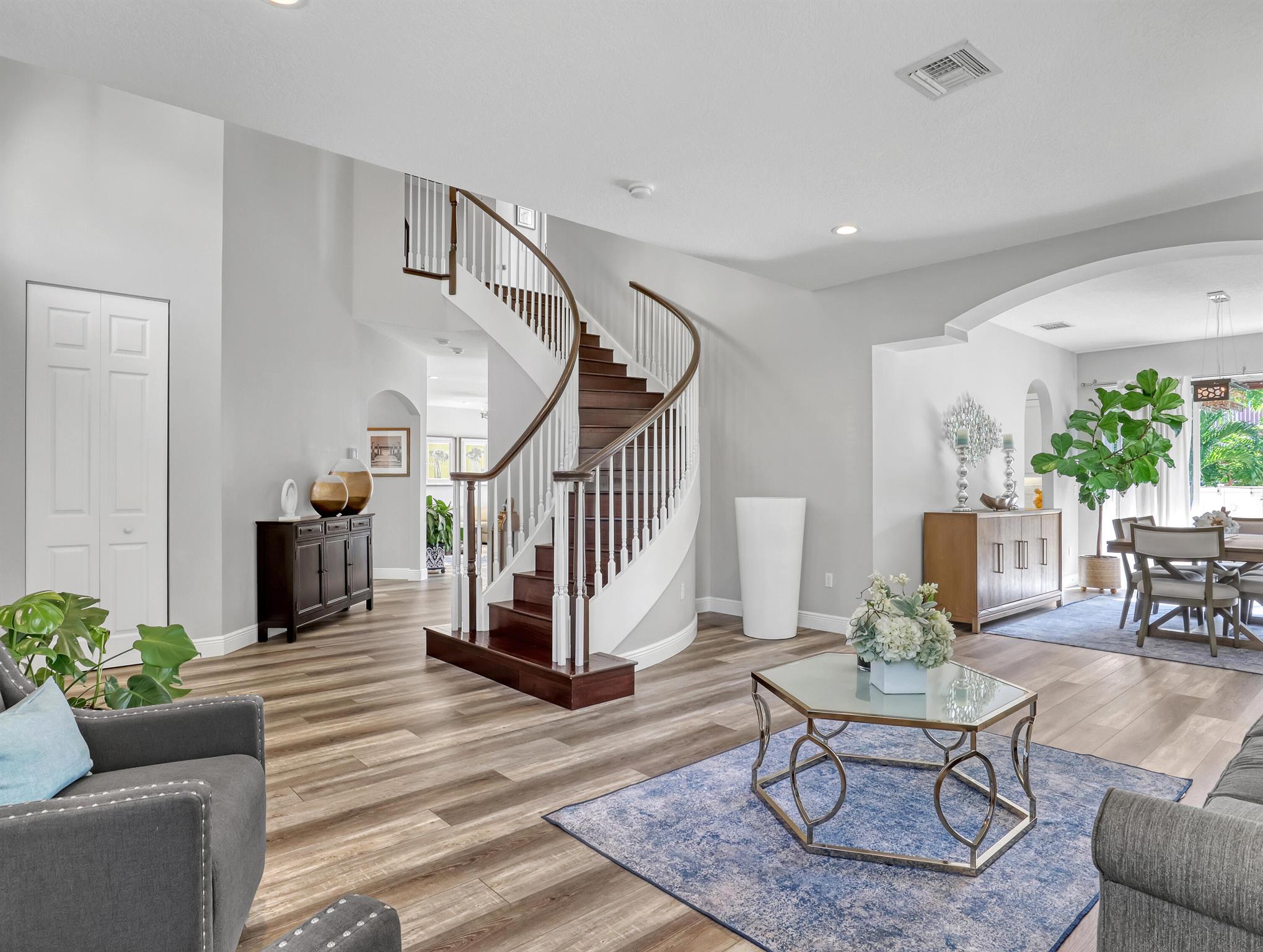 MADISON GREEN 1 PARS F AN - Residential Lease