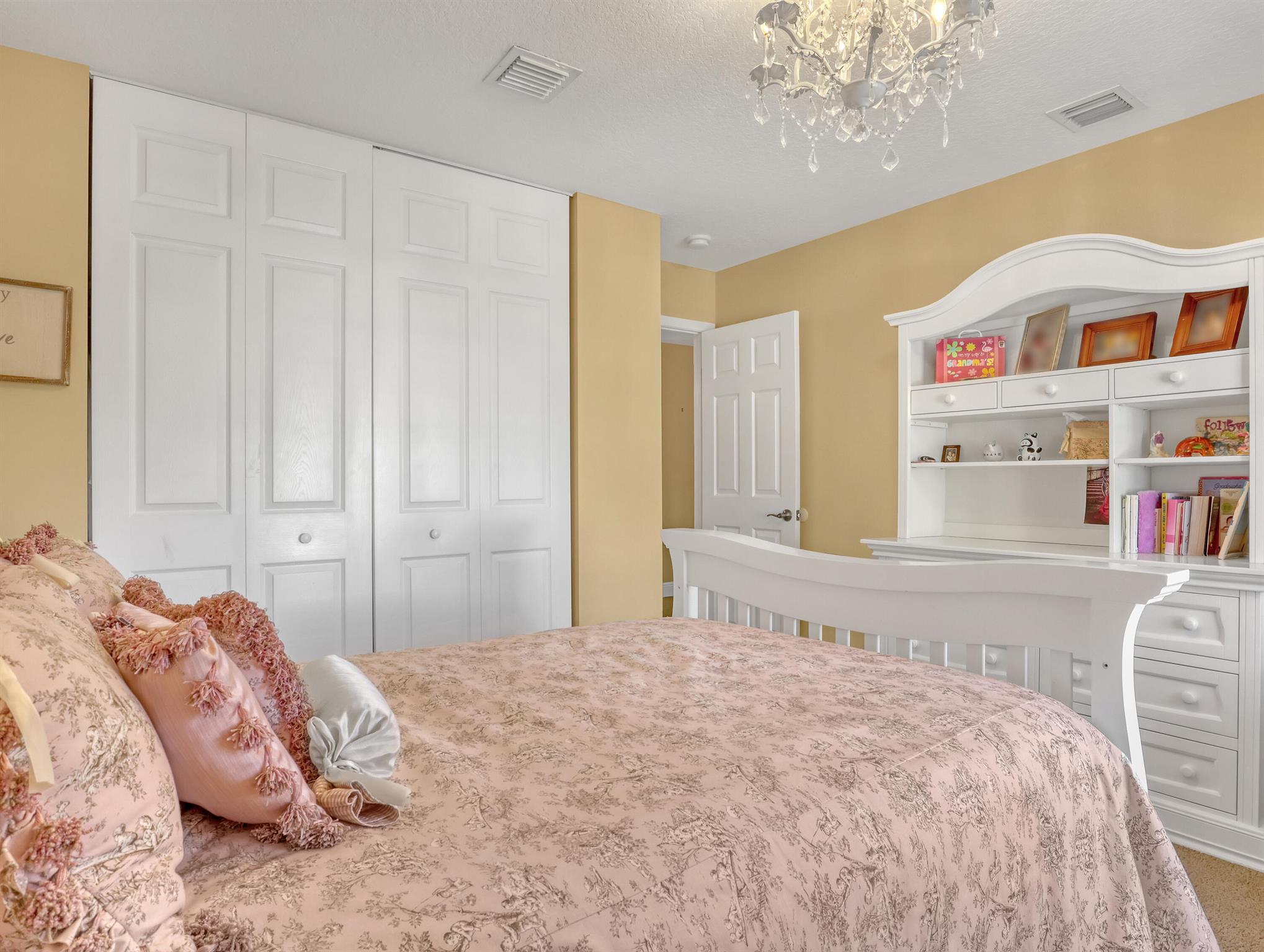 MADISON GREEN 1 PARS F AN - Residential Lease