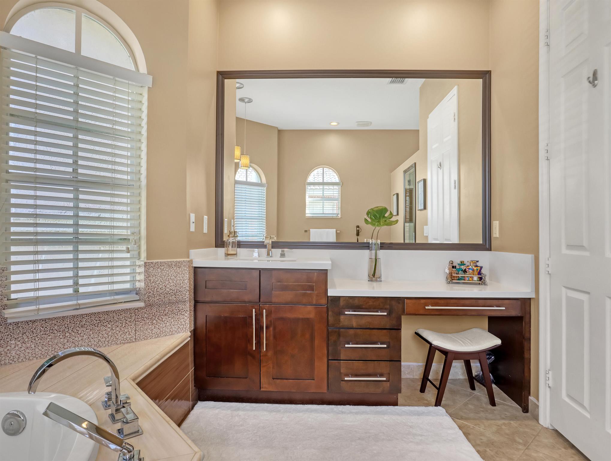 MADISON GREEN 1 PARS F AN - Residential Lease