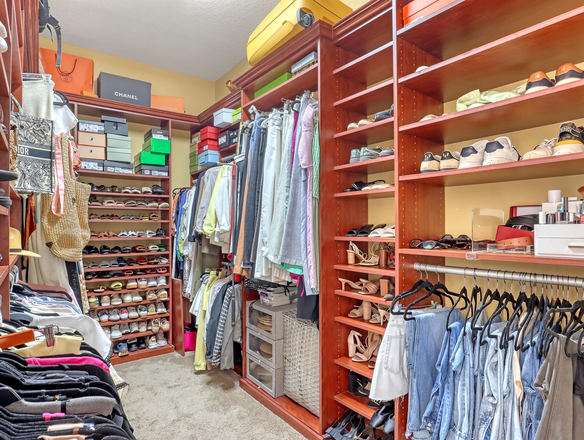 MADISON GREEN 1 PARS F AN - Residential Lease