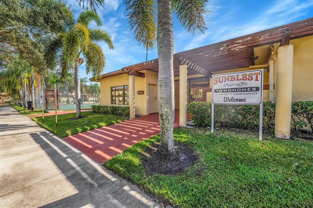 Sunblest Townhomes - Residential