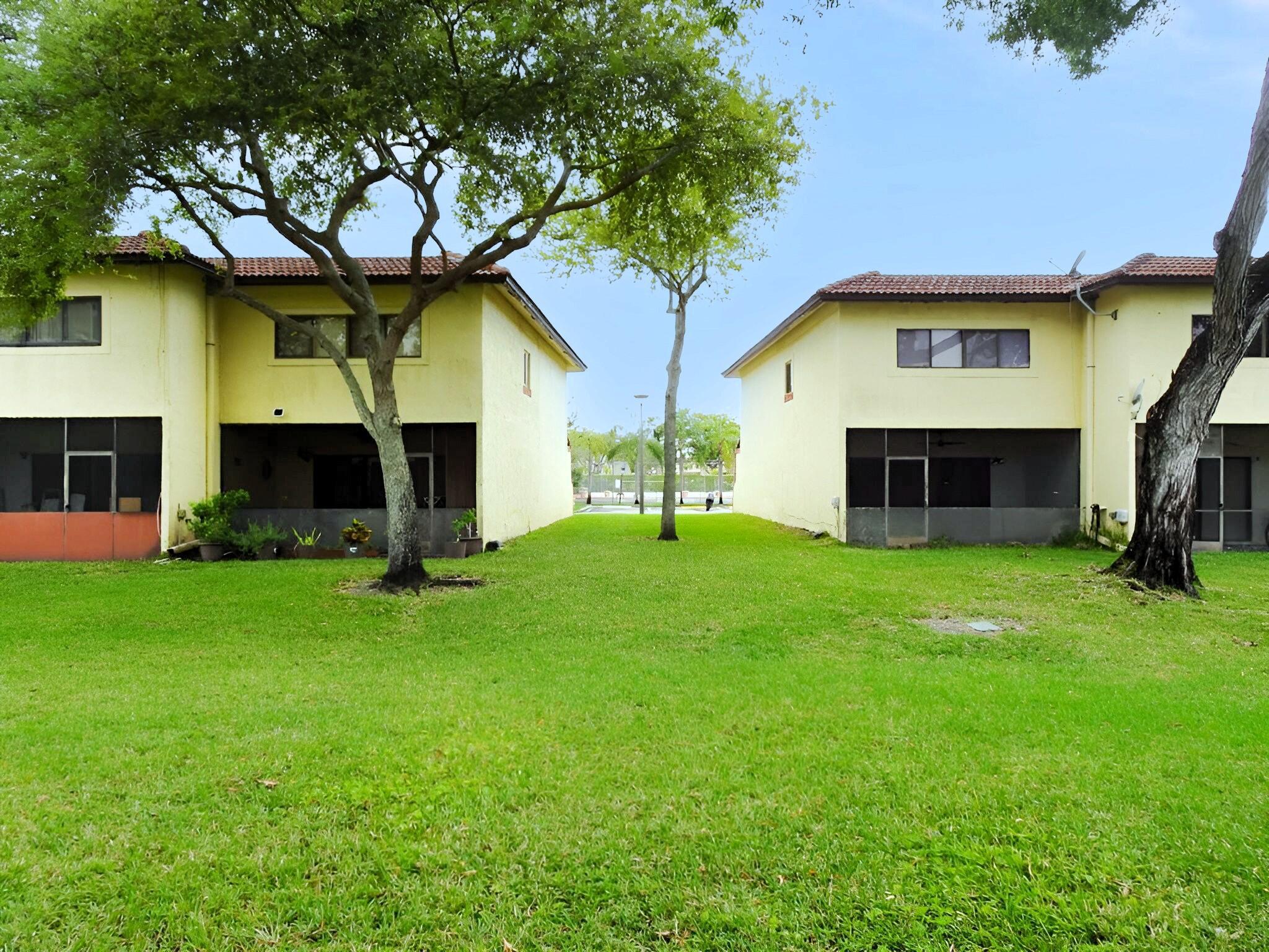 Sunblest Townhomes - Residential