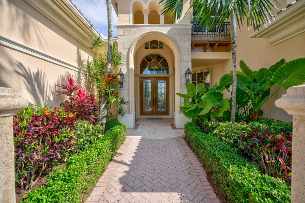 Photo of 109 Via Mariposa, Palm Beach Gardens, FL 33418 (MLS # R10812117)