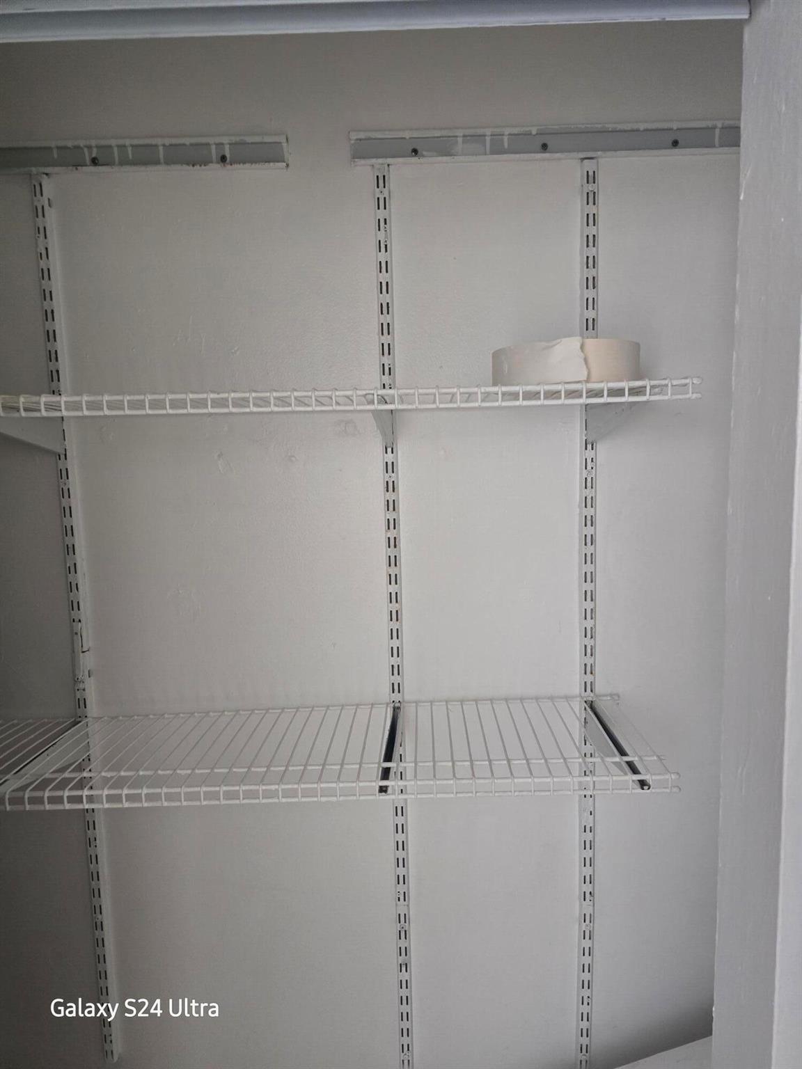 LAURELS AT SHERWOOD CONDO - Residential Lease