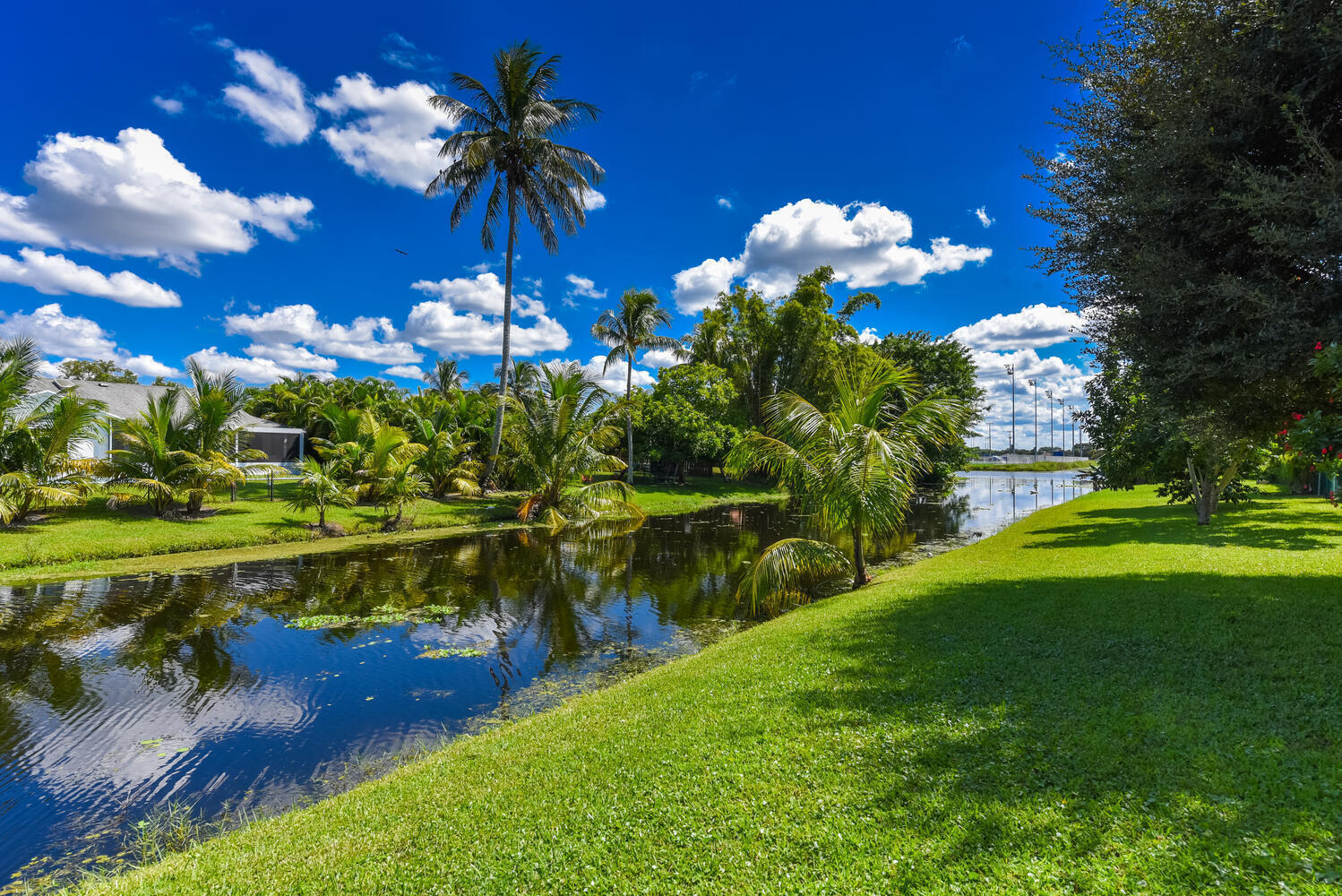 SUGAR POND MANOR OF WELLINGTON - Residential Lease