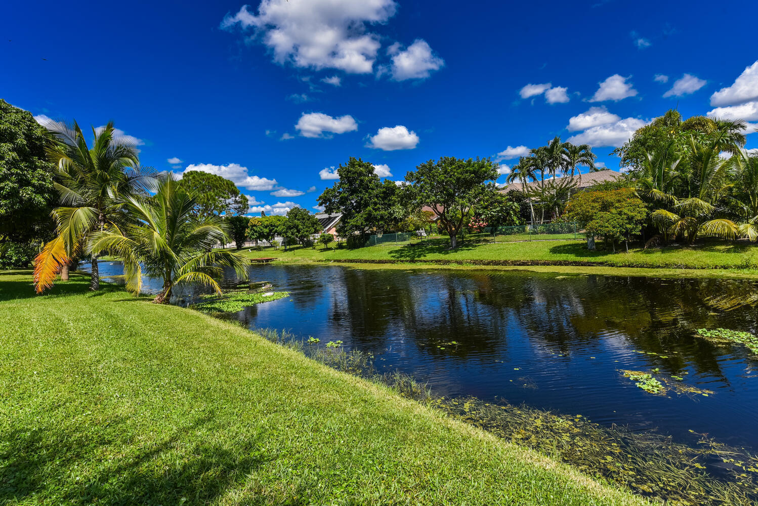 SUGAR POND MANOR OF WELLINGTON - Residential Lease