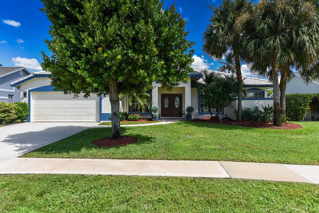 Photo of 1935 Primrose Lane, Wellington, FL 33414 (MLS # B26001653)
