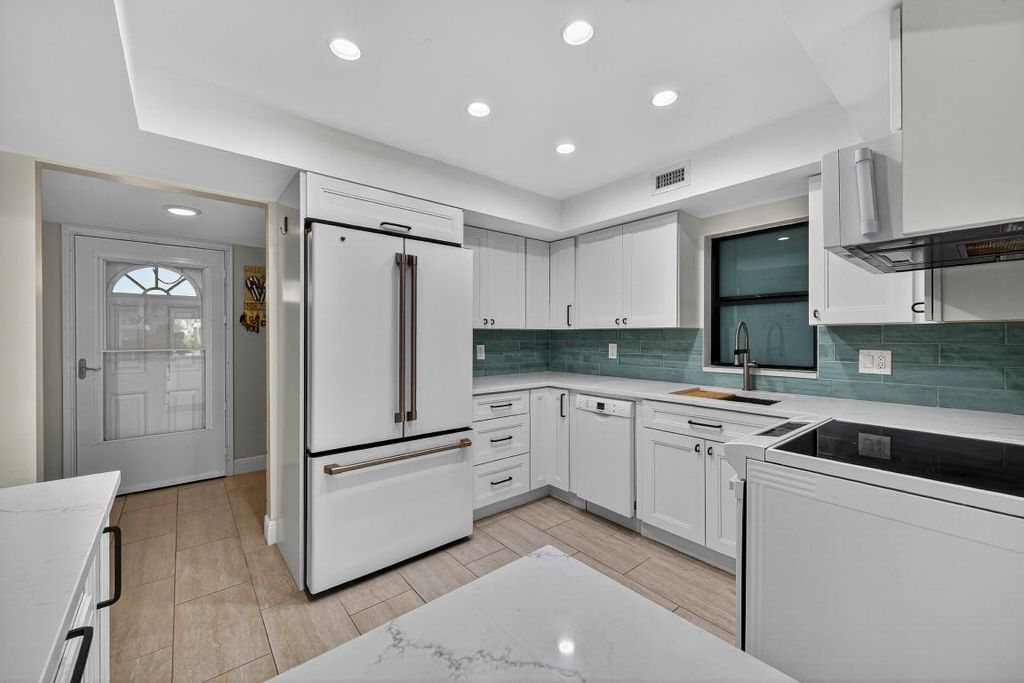 Photo of 149 NW 70th Street #204 A, Boca Raton, FL 33487 (MLS # R11120733)