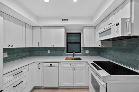 149 NW 70th Street 204 A Boca Raton FL 33487