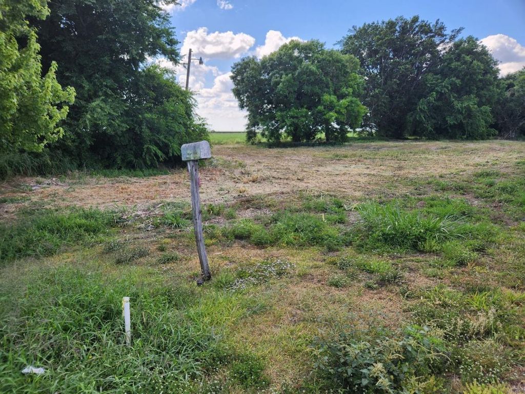 Photo of 14754 Us Highway 441, Canal Point, FL 33438 (MLS # R10987046)