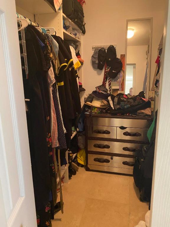 DEPHI TOWERS - Residential Lease