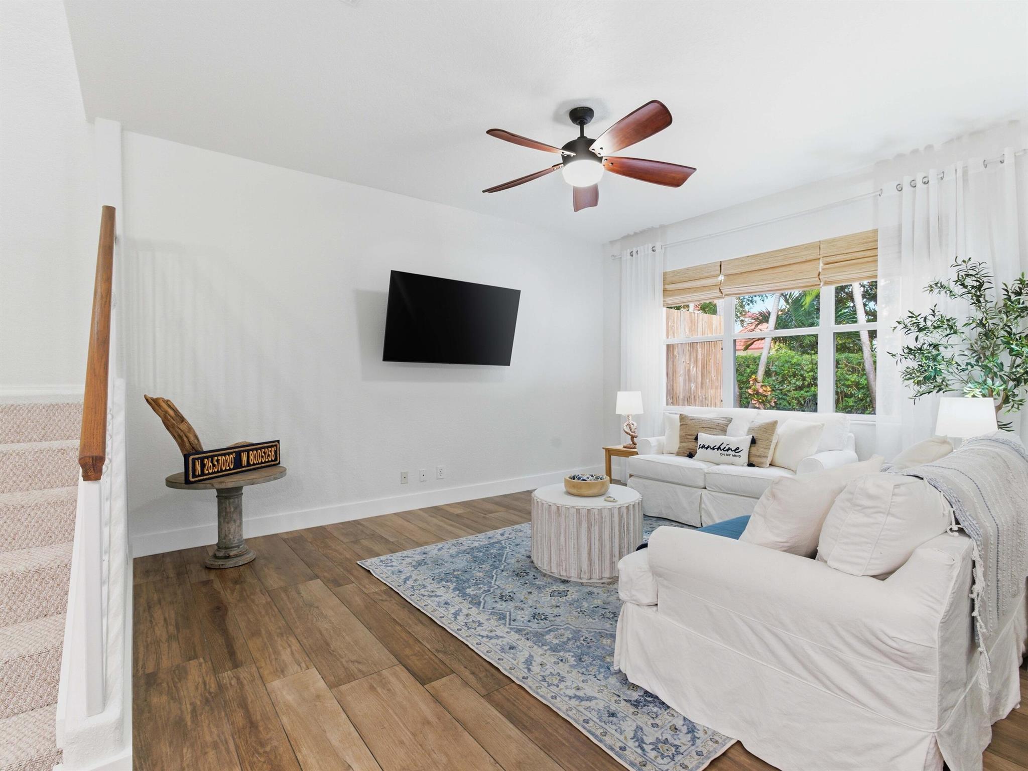 BAREFOOT COVE TOWNHOMES - Residential