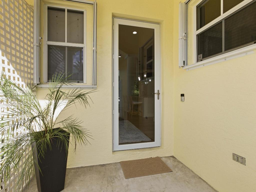 BAREFOOT COVE TOWNHOMES - Residential