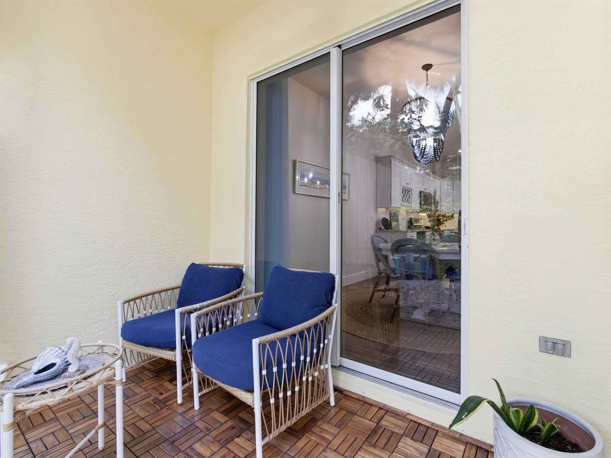 BAREFOOT COVE TOWNHOMES - Residential