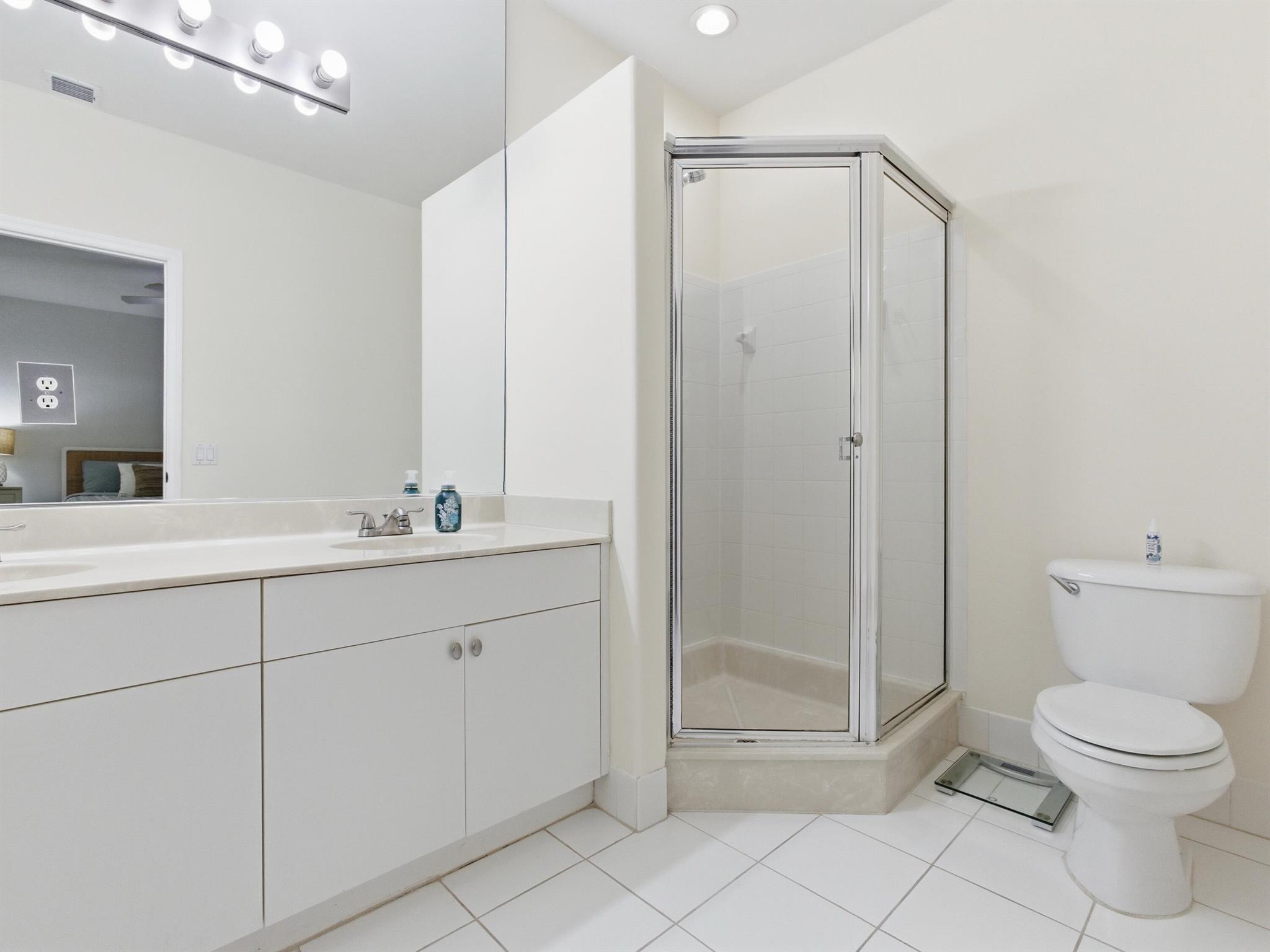 BAREFOOT COVE TOWNHOMES - Residential