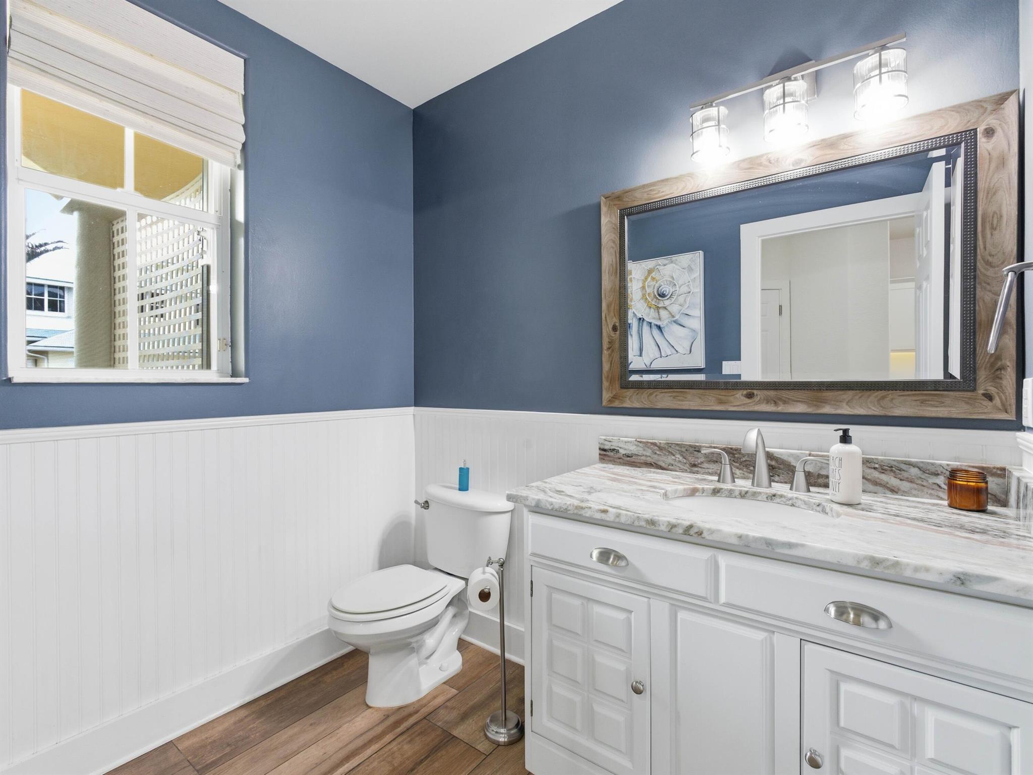 BAREFOOT COVE TOWNHOMES - Residential