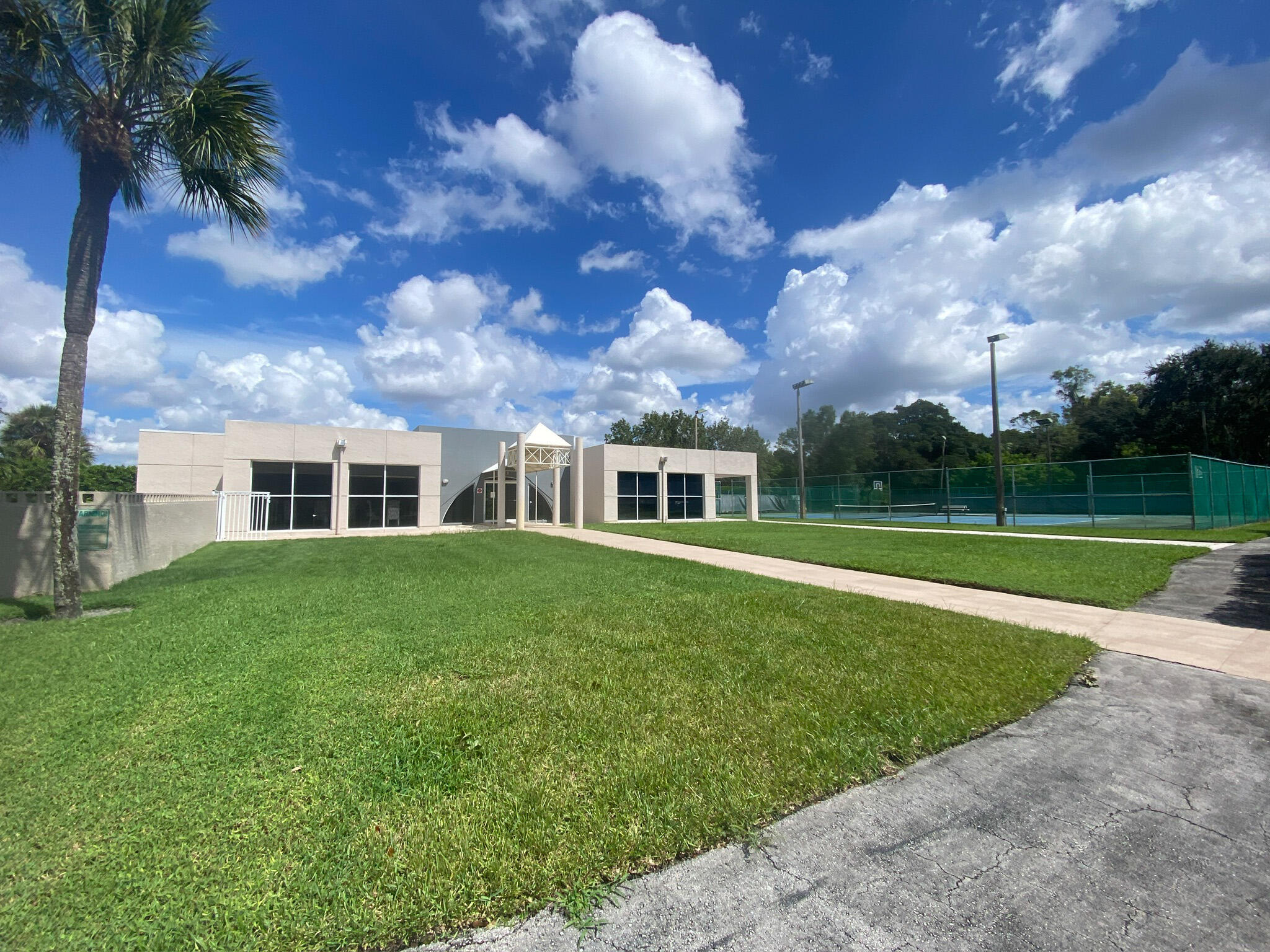 MORNINGSTAR AT DELRAY - Residential Lease