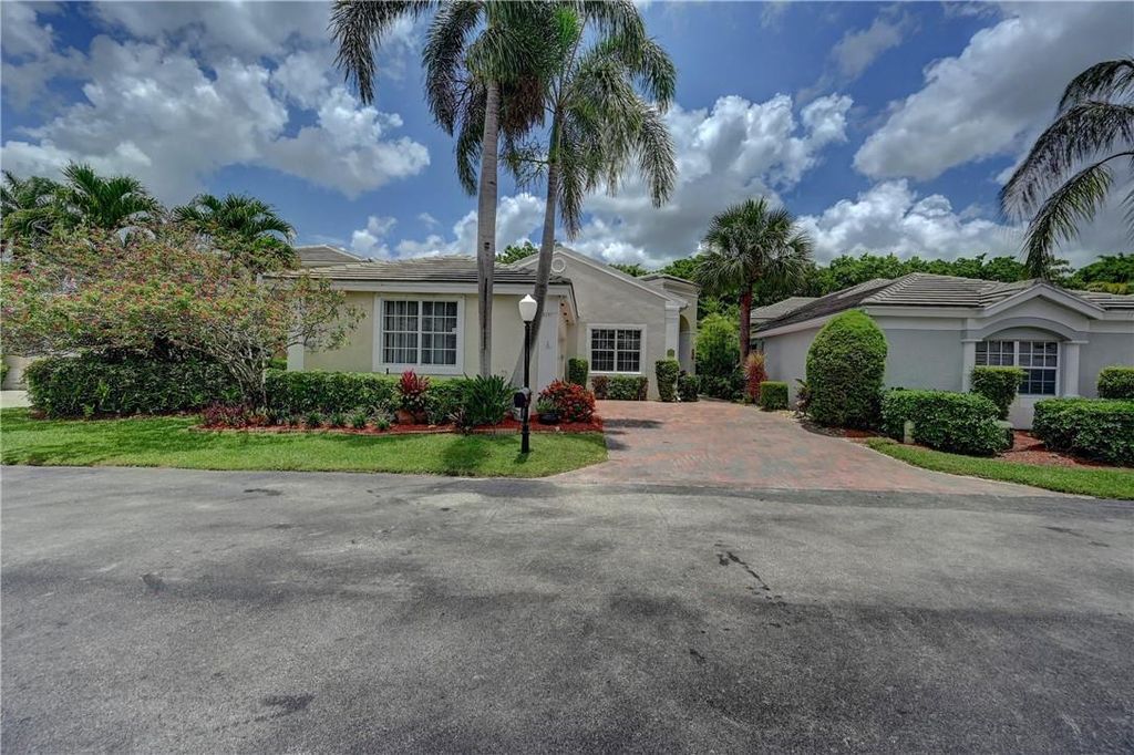 Photo of 8171 Hampton Wood Dr, Boca Raton, FL 33433 (MLS # F10383950)