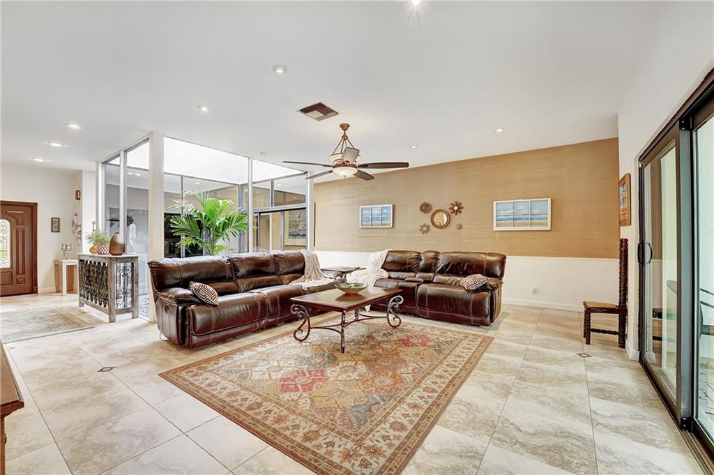 Plantation Harbor 81-24 B - Residential