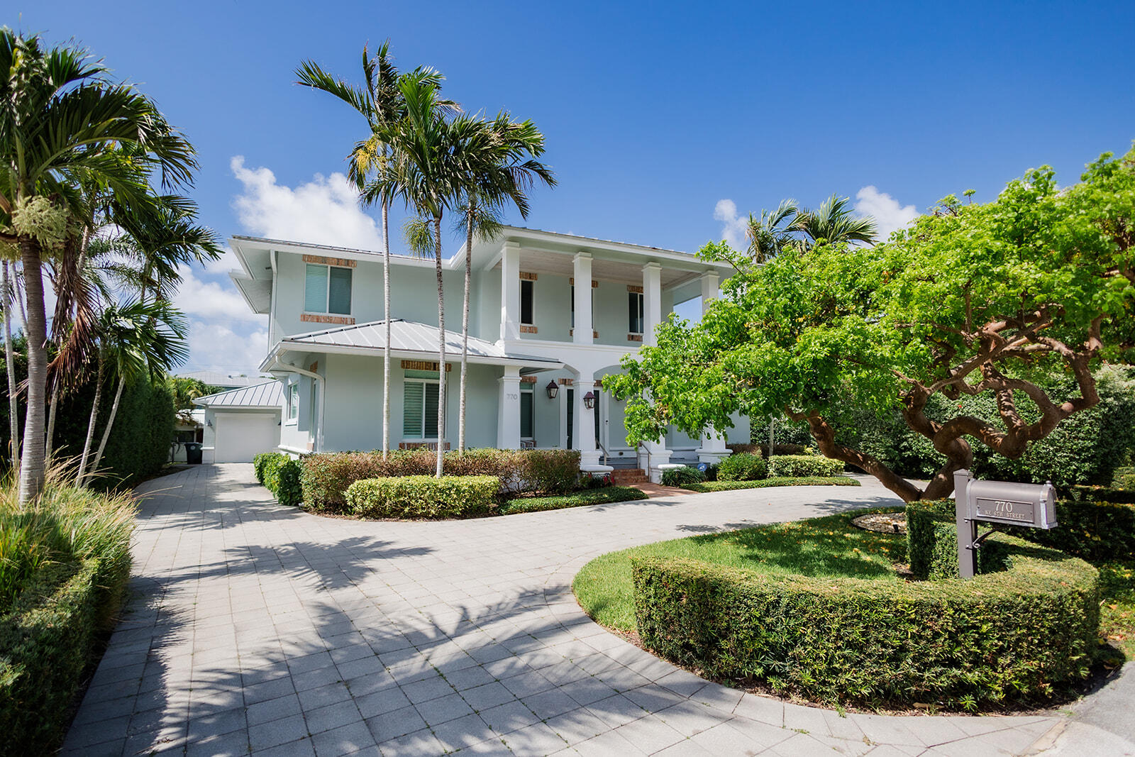 View photos, virtual tours, details... 770 NE 6th Street