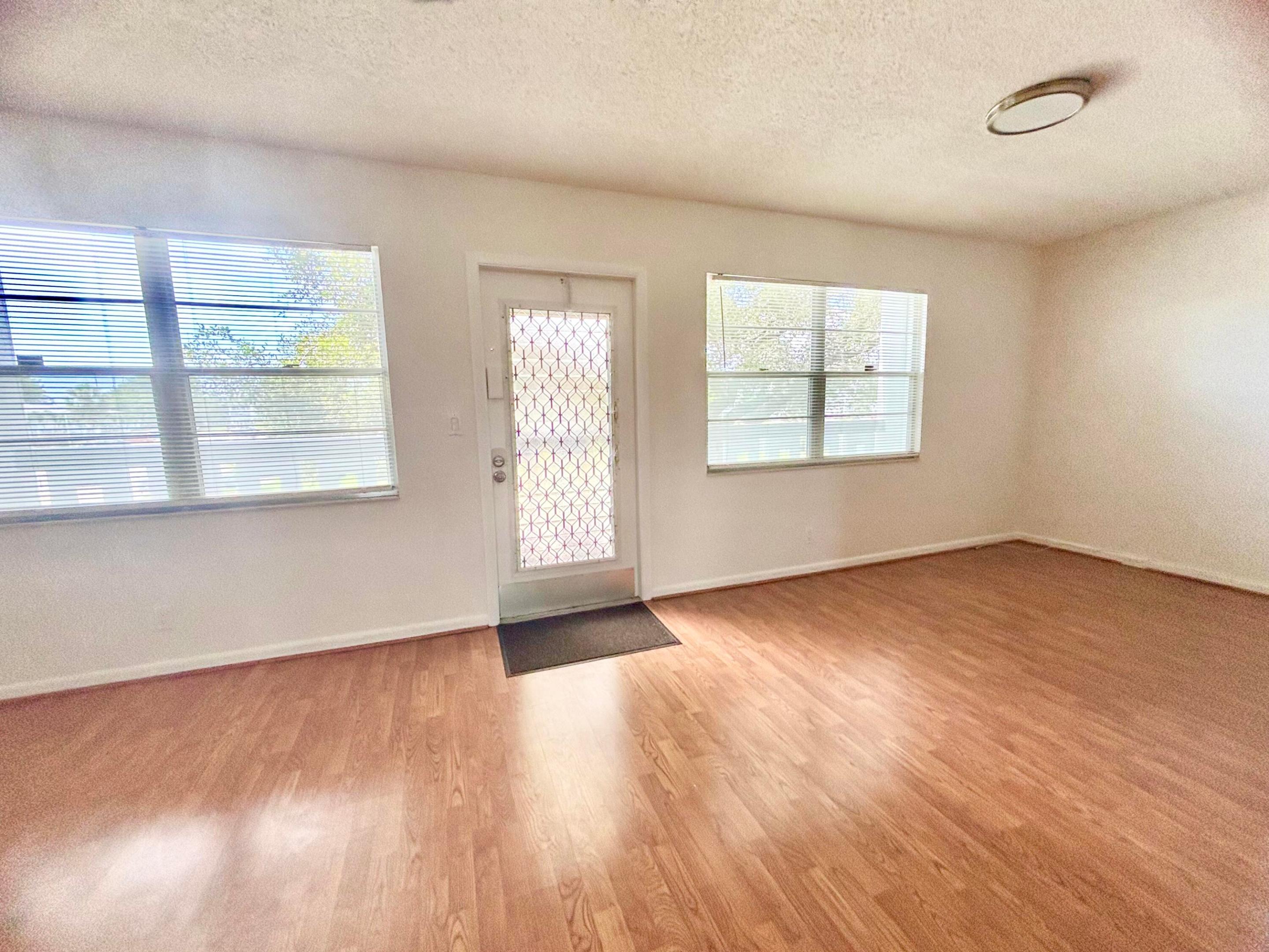 2069 Oakridge F Unit 2069