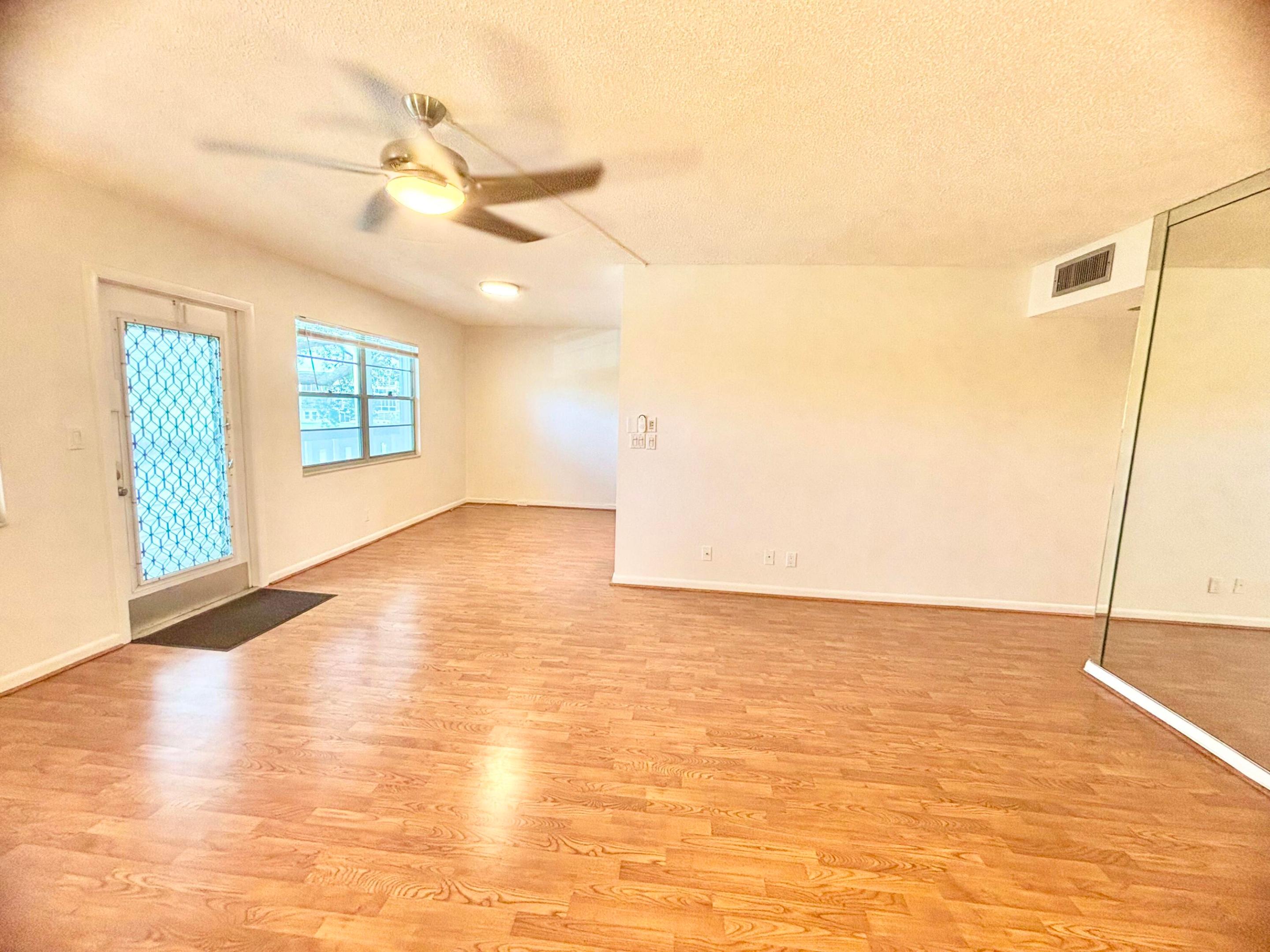 2069 Oakridge F Unit 2069