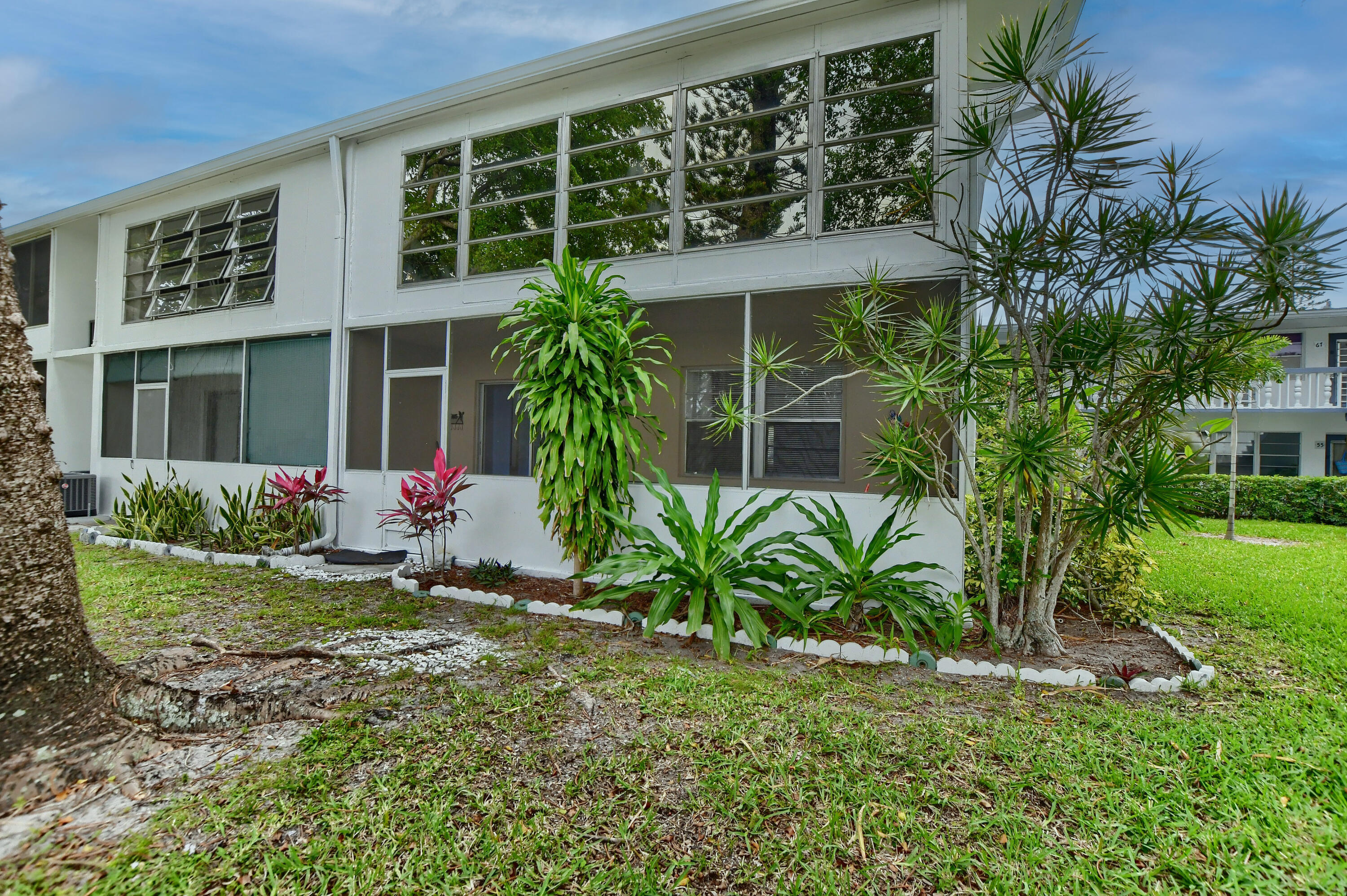 LYNDHURST C CONDO - Residential