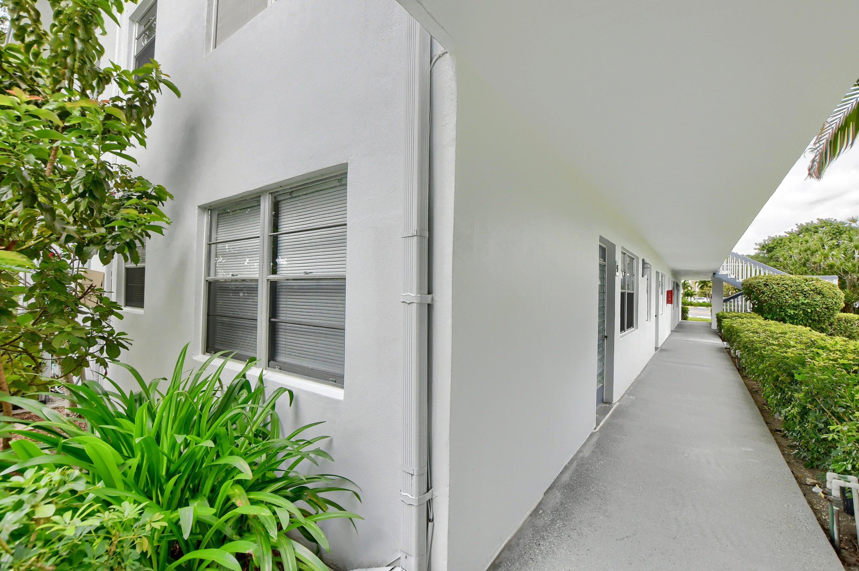 LYNDHURST C CONDO - Residential