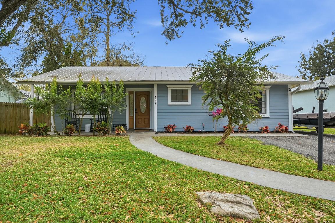 PINE TREE PARK UNIT NO 3 - Residential