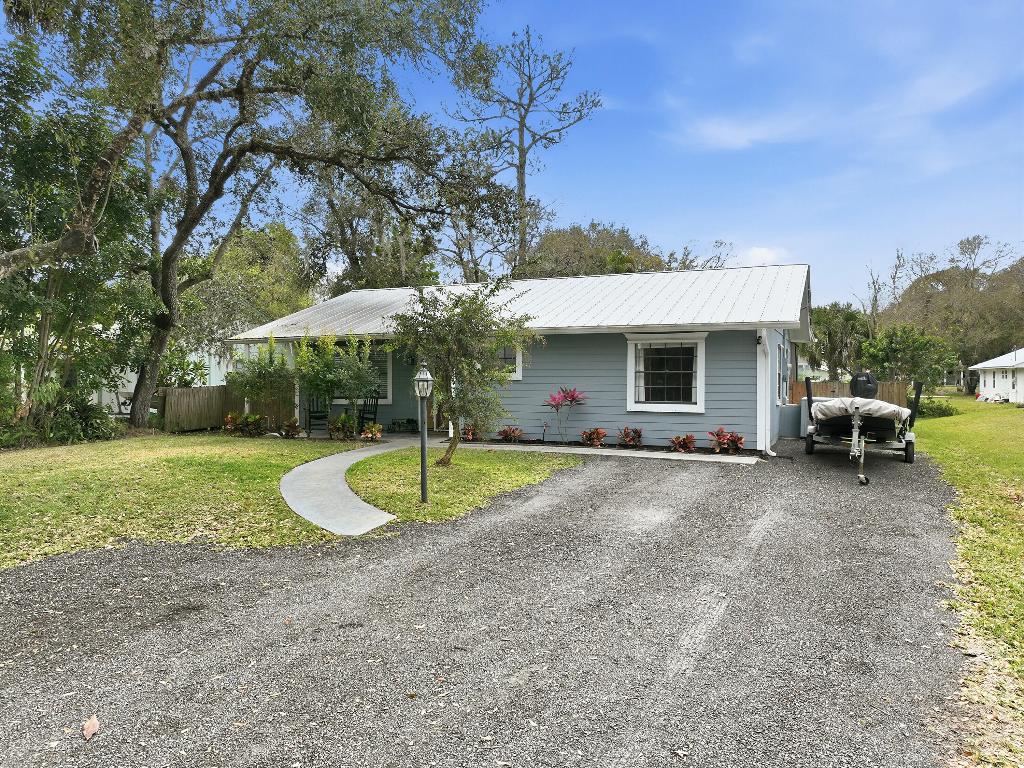 PINE TREE PARK UNIT NO 3 - Residential