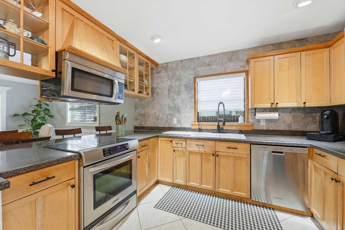 PINE TREE PARK UNIT NO 3 - Residential