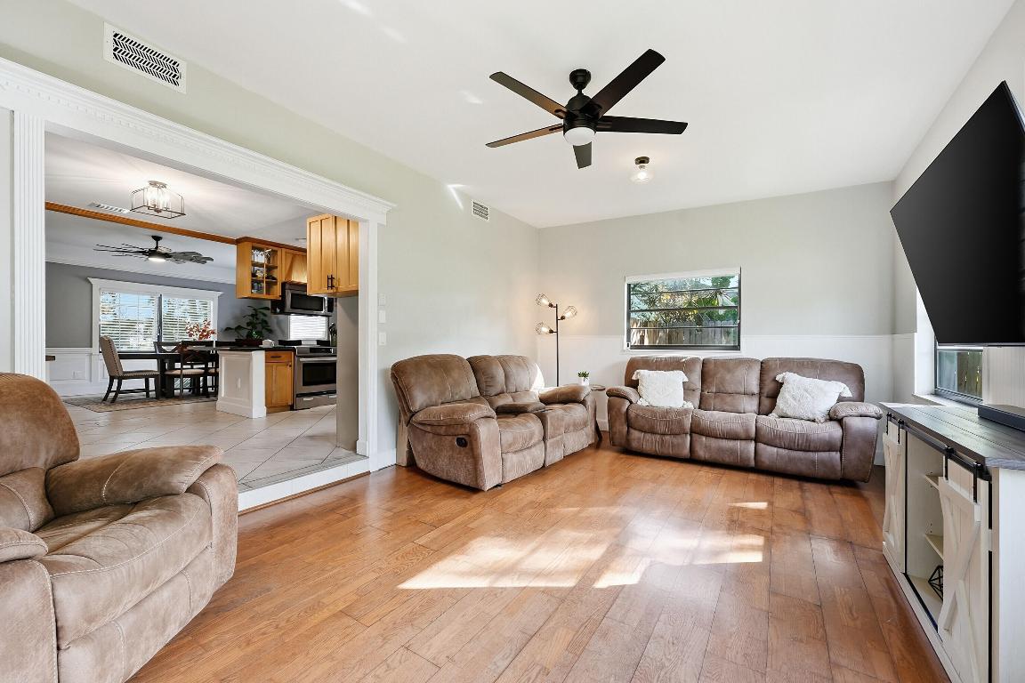 PINE TREE PARK UNIT NO 3 - Residential