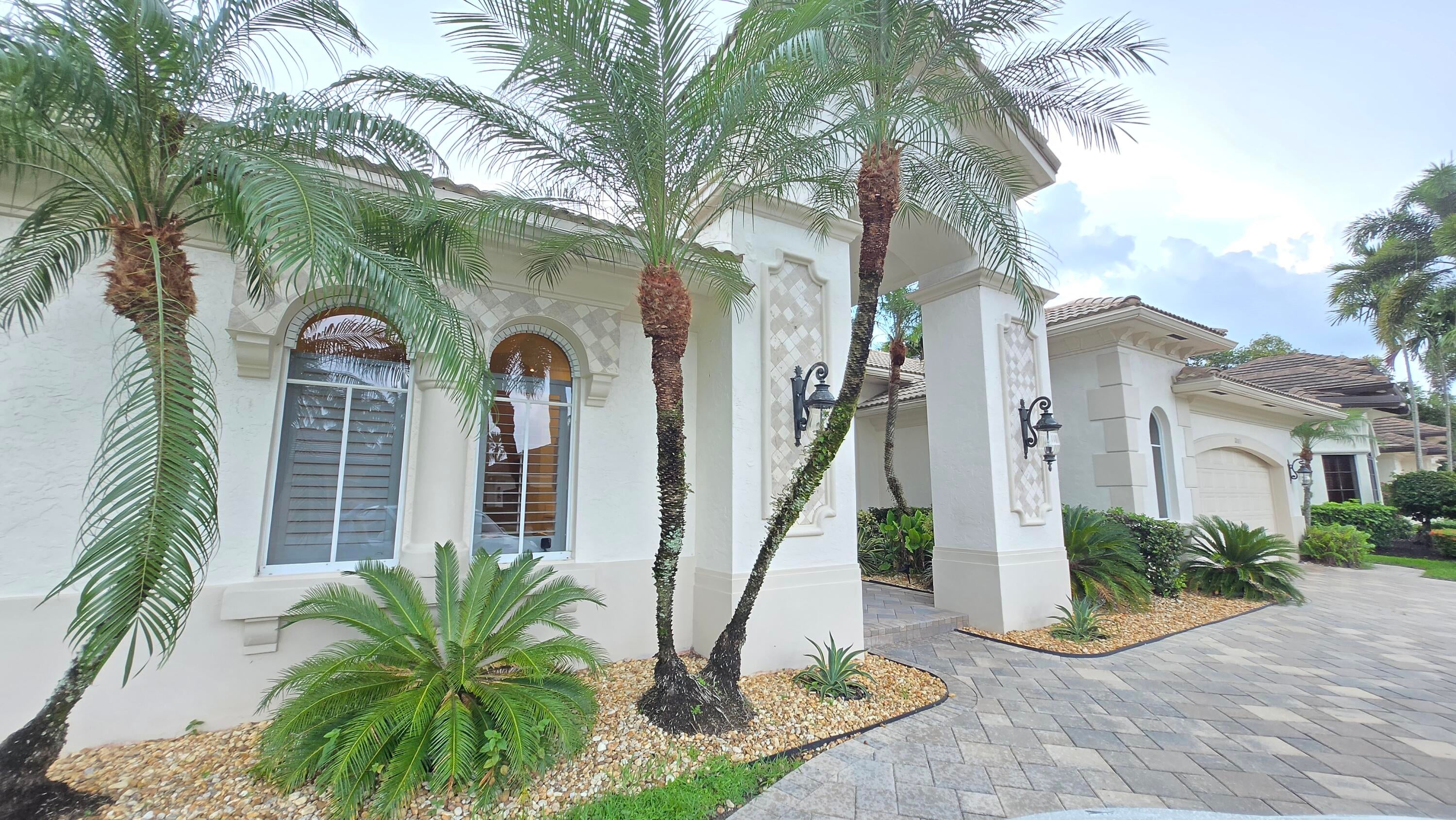 11065 Canary Island Court
