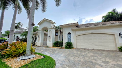 Tiny photo for 11065 Canary Island Court, Plantation, FL 33324 (MLS # B26048572)