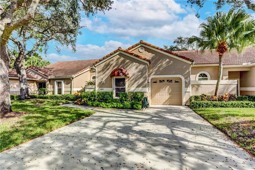 Photo of 1602 Rosewood Way, Palm Beach Gardens, FL 33418 (MLS # F10324033)