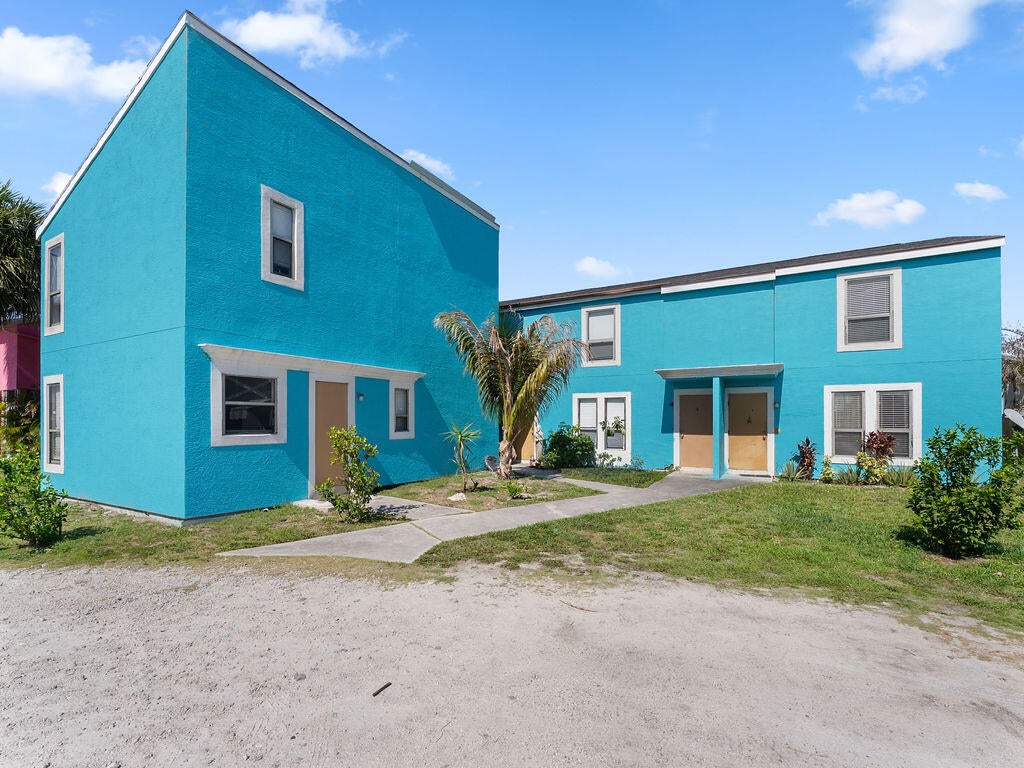 Photo of 642 Eldorado Street, Fort Pierce, FL 34949 (MLS # B26027258)