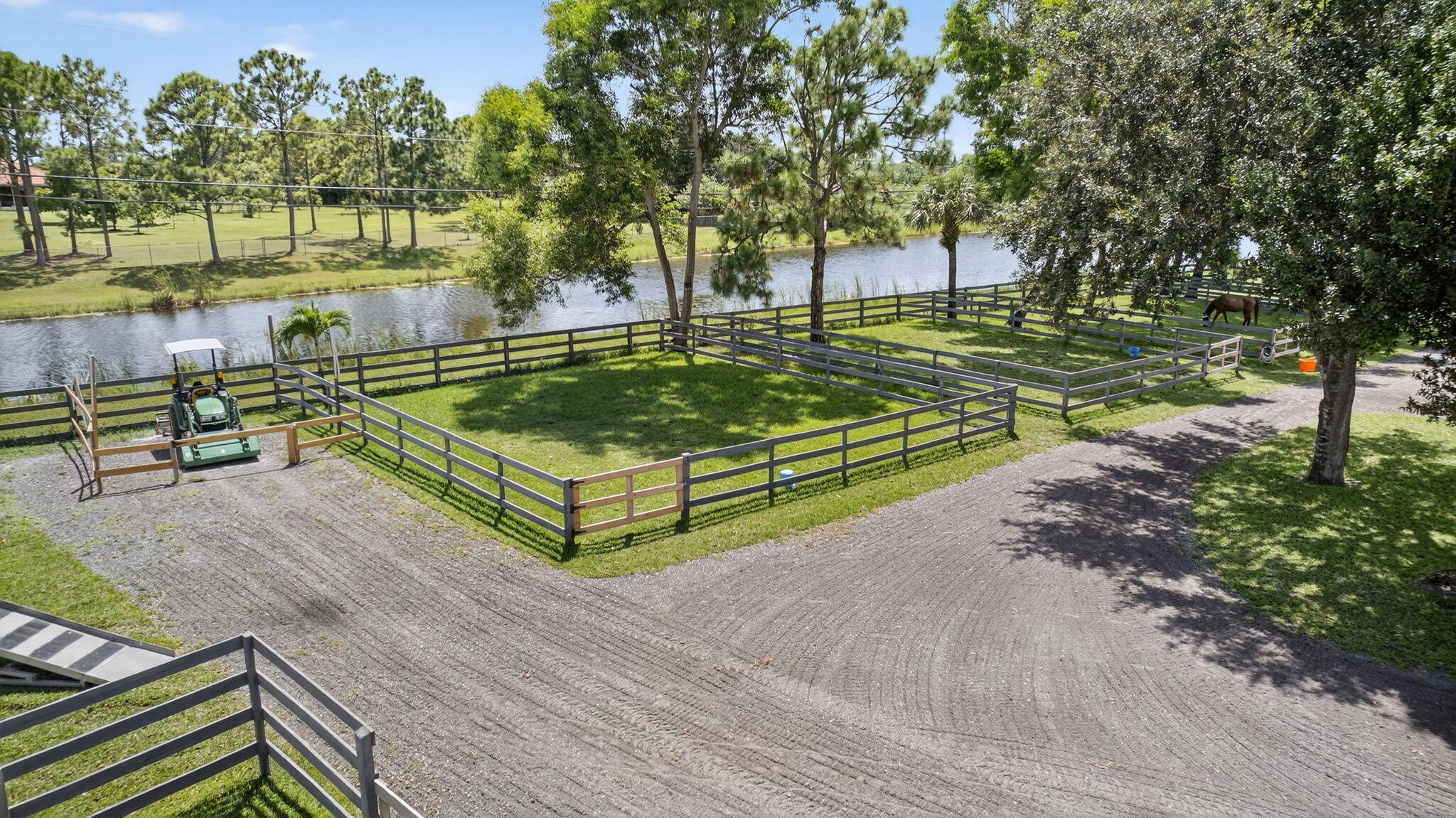 FOX TRAIL - Residential Lease