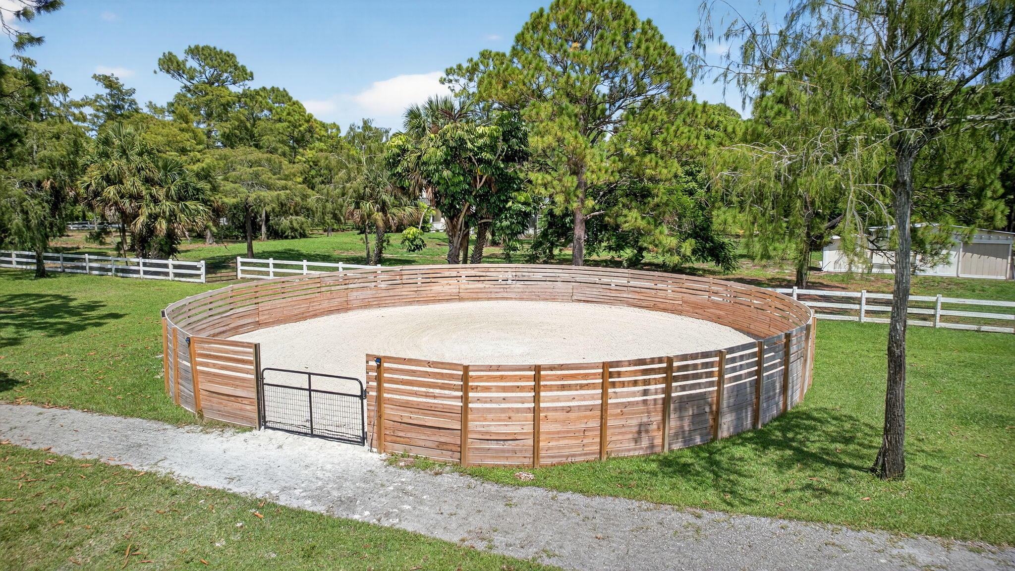 FOX TRAIL - Residential Lease