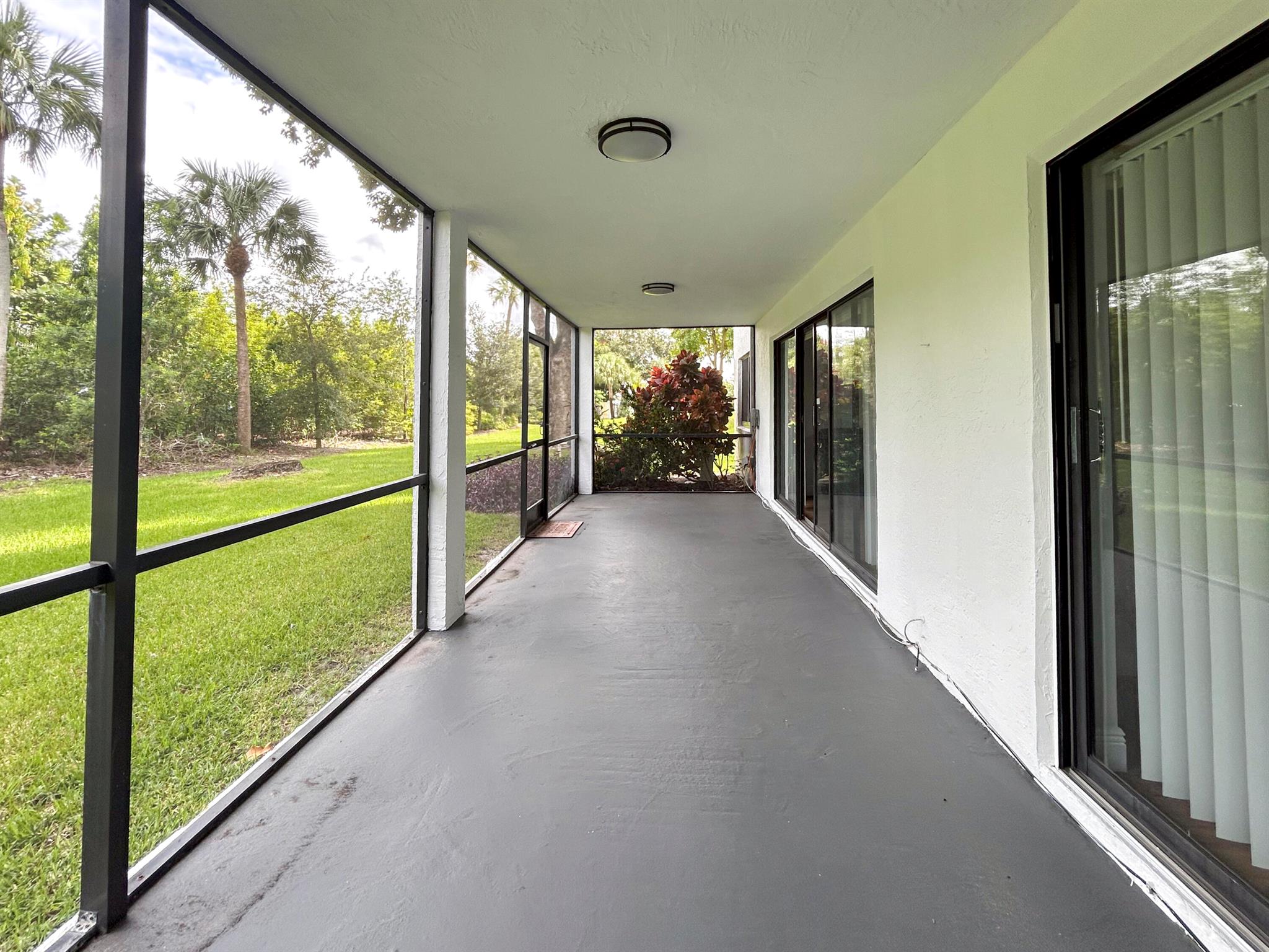First-floor 2/2 interior corner unit featuring beautifully updated kitchen and bathrooms. Great Schools A+ ! Enjoy an oversized screened-in back porch with washer and dryer, offering a serene garden view and plenty of privacy. Reserved parking space included. The association covers water and high-speed internet. Community amenities feature a brand-new pool area and tennis courts.