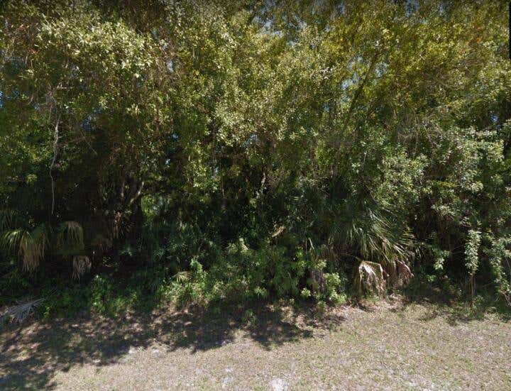 Photo of 5110 Sanibel Avenue, Fort Pierce, FL 34951 (MLS # R11074468)
