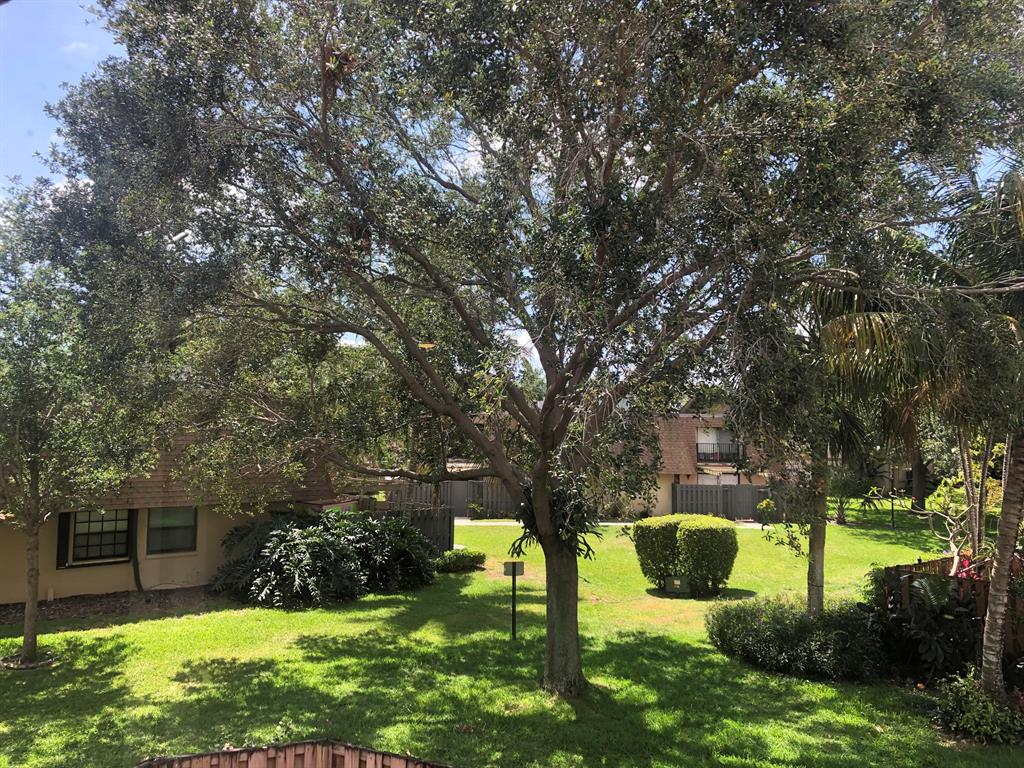 DELRAY OAKS WEST CONDO - Residential Lease
