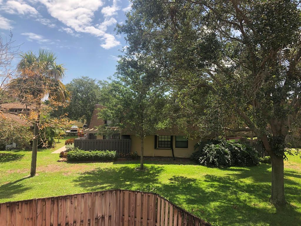 DELRAY OAKS WEST CONDO - Residential Lease