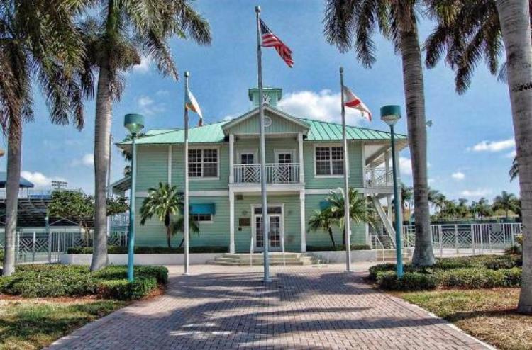 DELRAY OAKS WEST CONDO - Residential Lease