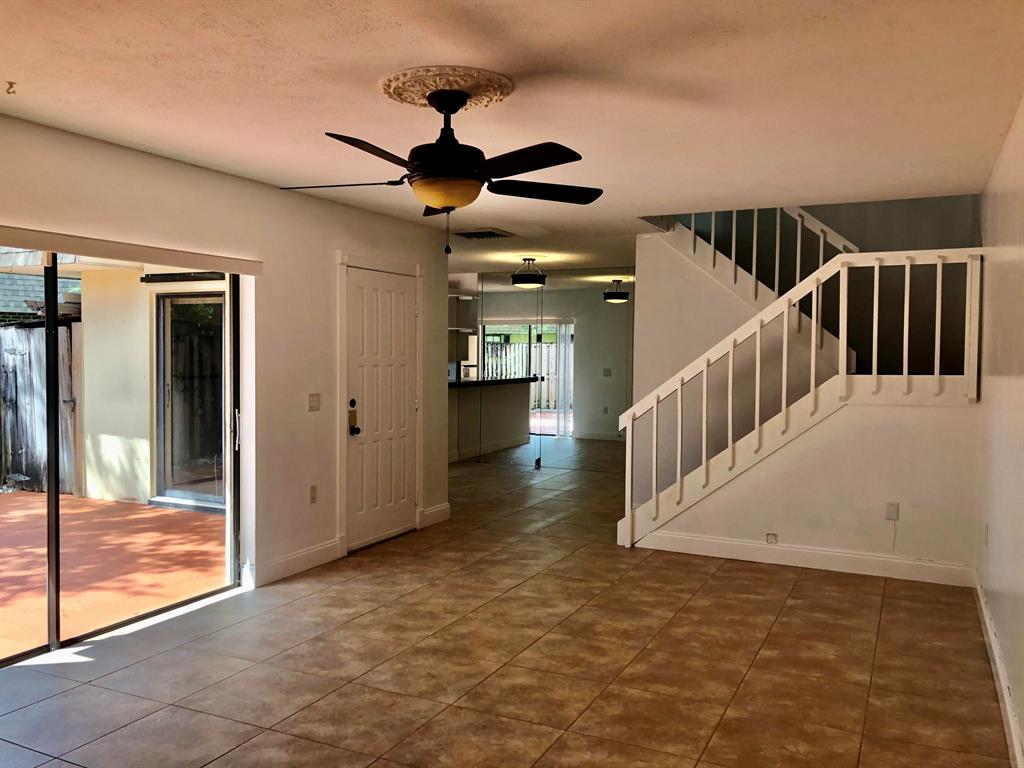DELRAY OAKS WEST CONDO - Residential Lease