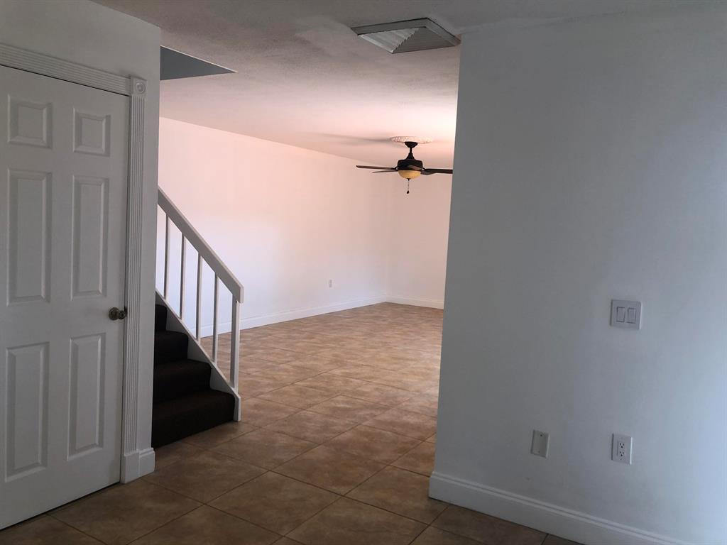 DELRAY OAKS WEST CONDO - Residential Lease